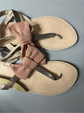 Bow-Accent Pink T-Strap Sandals for Women